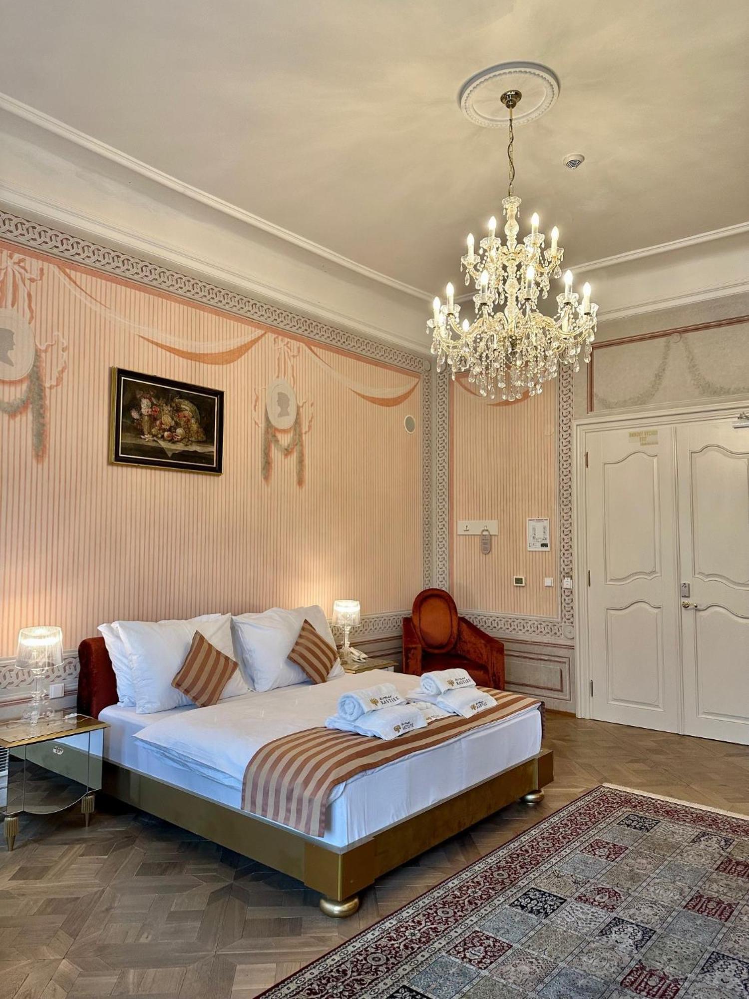 Art Hotel Kastiel Tomášov 외부 사진