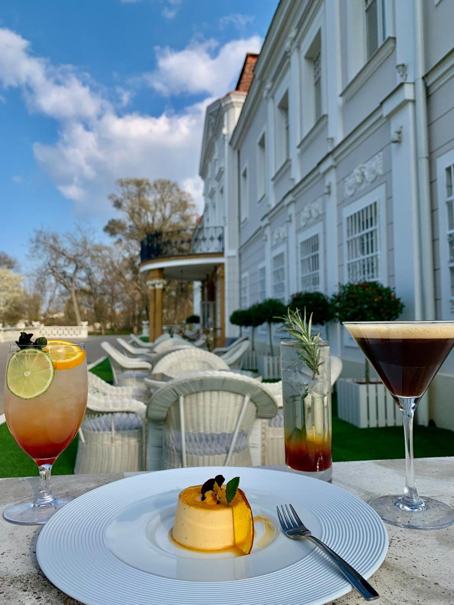 Art Hotel Kastiel Tomášov 외부 사진