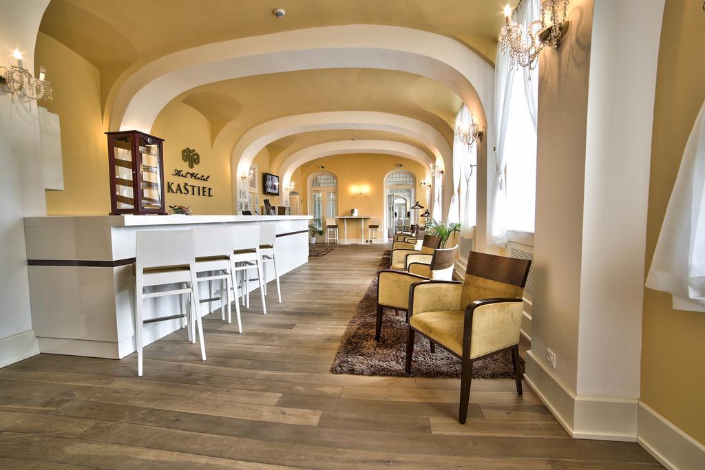 Art Hotel Kastiel Tomášov 외부 사진