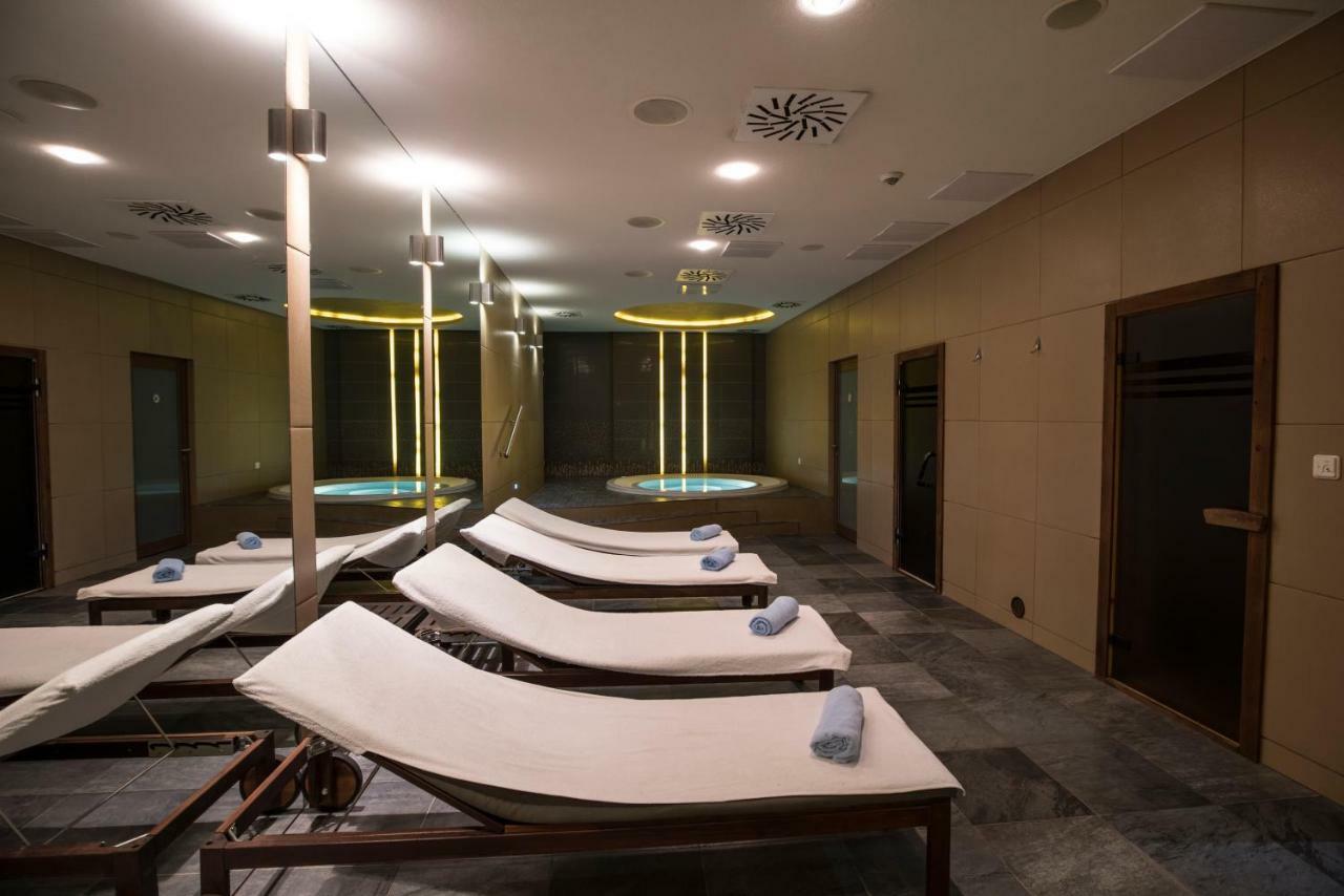 Art Hotel Kastiel Tomášov 외부 사진